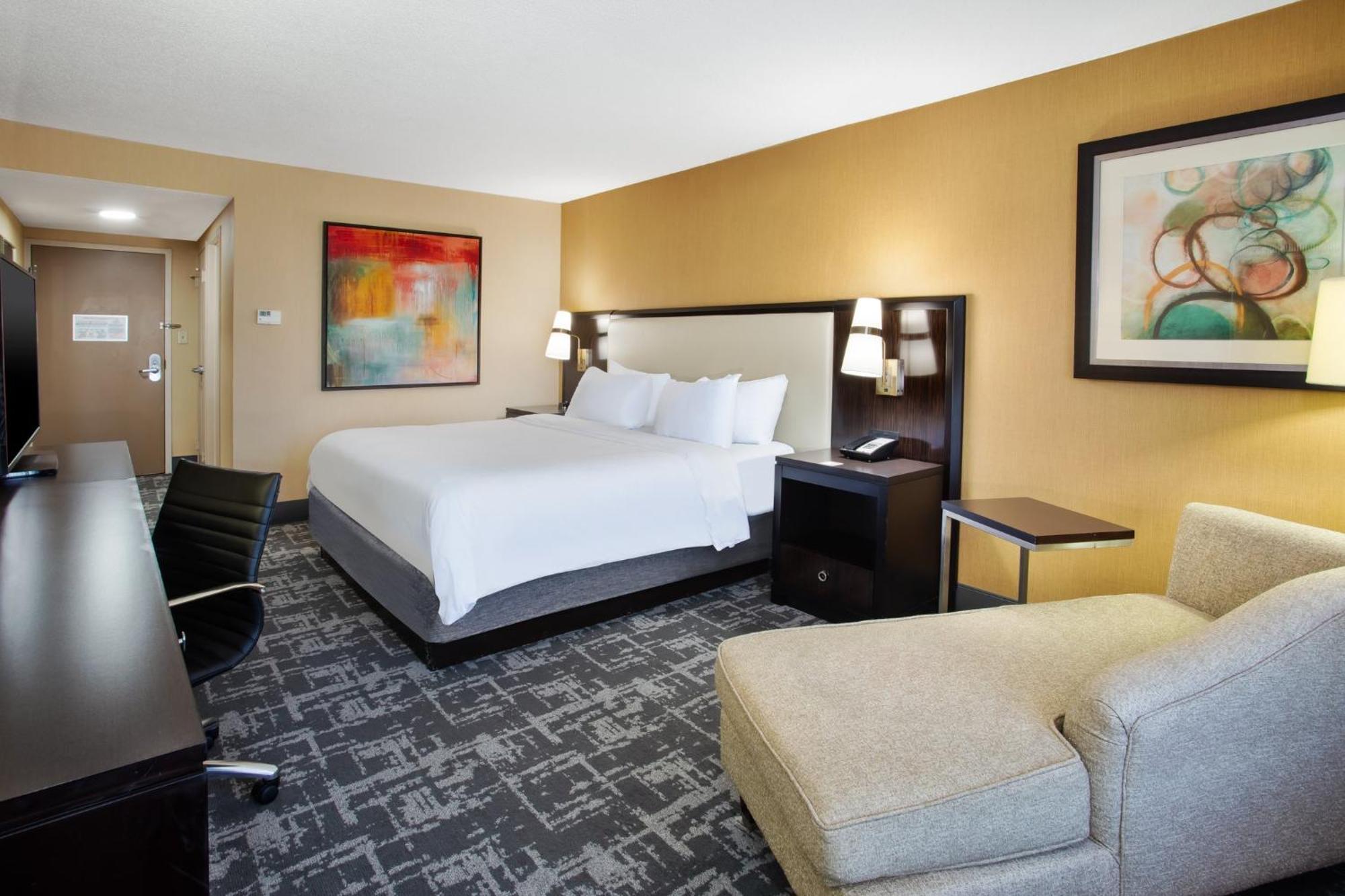 Crowne Plaza Greenville By Ihg Buitenkant foto